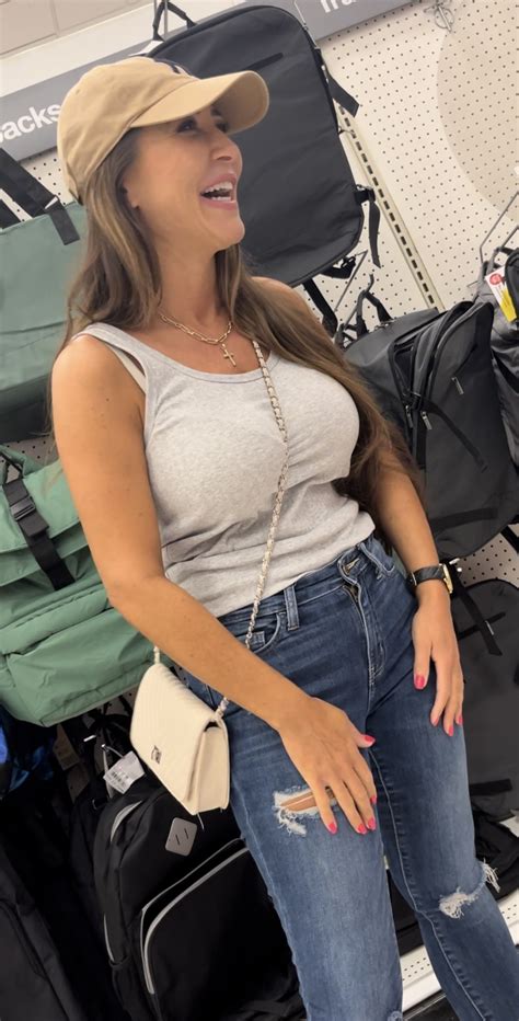 Various Face Shots Of A Gorgeous Big Titted Milf Oc Milf Forum