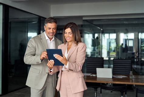 Meeting B2B Buyers in the Micro-Moments that Matter — 1827 Marketing