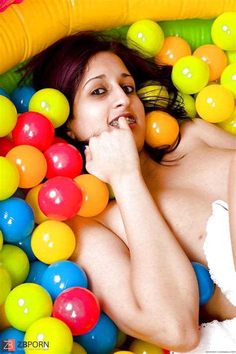 Zarina Masood ZB Porn