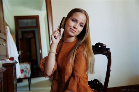 Cassia Nude In 15 Photos From SexArt