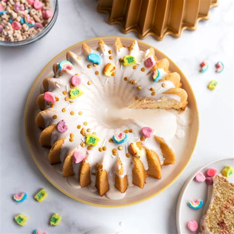 Lucky Charms™ Vanilla Bundt Cake Nordic Ware