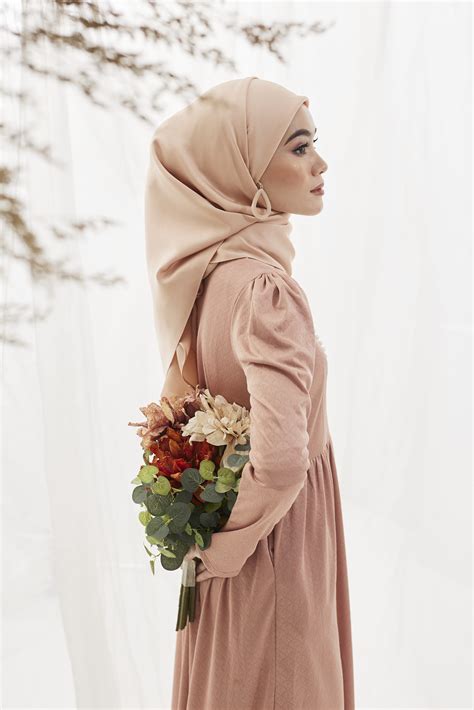 catalina dress the population - Fashion Professional