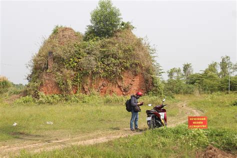 Lò gạch cũ làng hoa Chợ Lách hoang tàn không còn là điểm chụp hình dịp