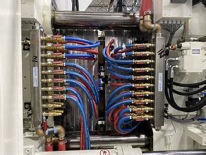 Injection Molding Water Manifolds Hot Sex Picture