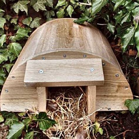 How To Build A Hedgehog House....... | Hedgehog house, Bird house, Hedgehog habitat