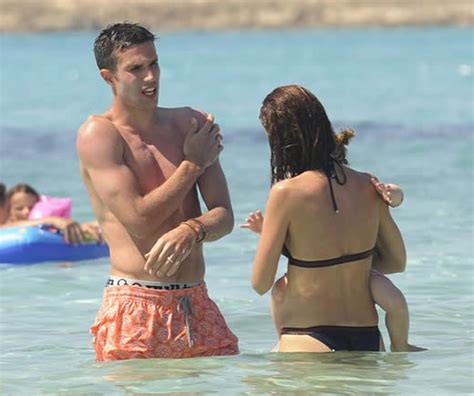 Robin Van Persie With Wife Pics All Sports Stars