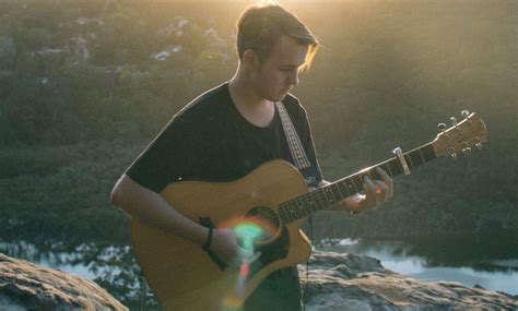 jamieson pulls   colourful layers   single  space