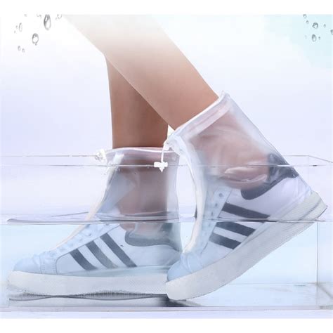 Защитные чехлы (дождевики, пончи) для обуви от дождя и грязи с подошвой ...