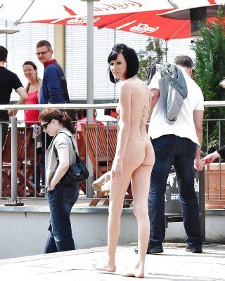 Öffentlichkeit Nackte Mädchen 6 Porno Bilder Sex Fotos XXX Bilder 1274677 PICTOA