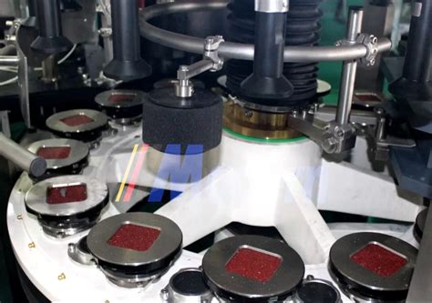 Bph Rotary Type Opp Hot Glue Bottle Labeler Manufacturers Supplier For Sale Modern