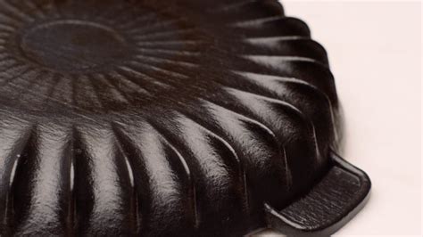 The FIREUP Cast Iron Skillet Was Designed by a Rocket Scientist