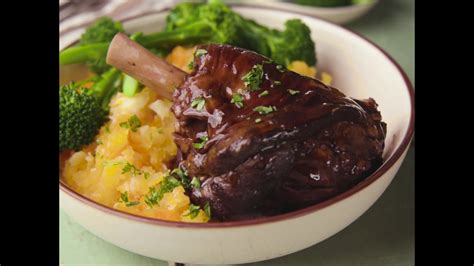 Lamb Shanks With Red Wine Garlic And Rosemary Youtube