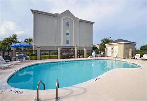 Comfort Suites Myrtle Beach | Golf Desk USA - Myrtle Beach