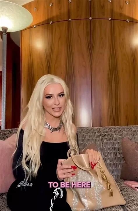 Christina Aguilera Says Sex Should Be Everyday Now She Can Orgasm From New Places Daily Star