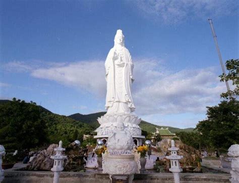 Learn about Linh Ung Pagoda in Da Nang - VN Peace