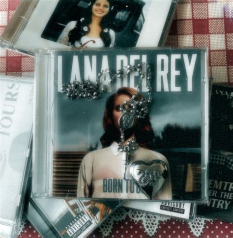 Lana Del Rey World on Twitter Pessoas meu colar de cocaína da Lana