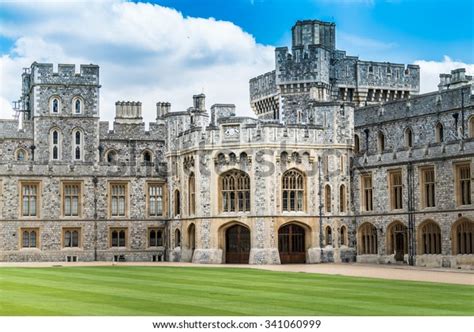 Windsor Castle London England Uk Stock Photo (Edit Now) 341060999