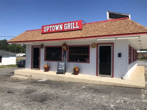 Uptown Grill Updated January Photos N Rutherford St