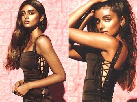 Nikkita Chadha Share Her Bikini Photos On Instagram Pics Goes Viral इसट कवन नकत चडढ