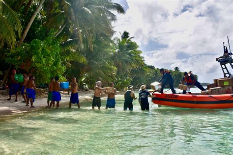 U S Coast Guard Delivers 4 500 Lbs Of Supplies To Federated States Of