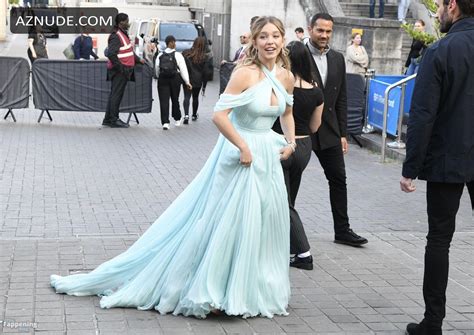 Sydney Sweeney Sexy Shows Off Her Hot Boobs In A Sensational Blue Dress At The Echo Valley