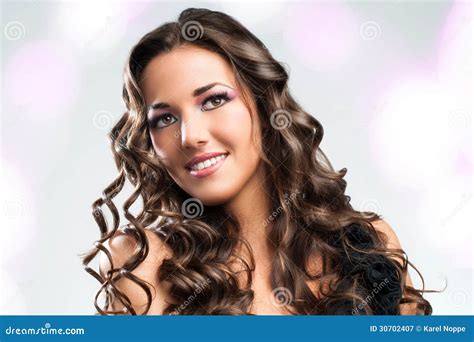 Schönheitsporträt Des Attraktiven Brunette Stockbild Bild von phantasie baumuster 30702407