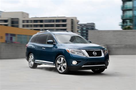 Nissan Pathfinder Information And Photos Momentcar