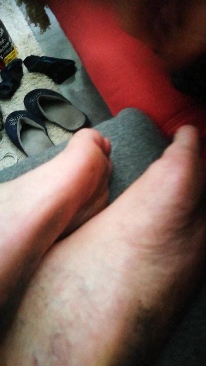 Auf Ihre Stinkfuesse Abgerotzt Free HD Porn XHamster
