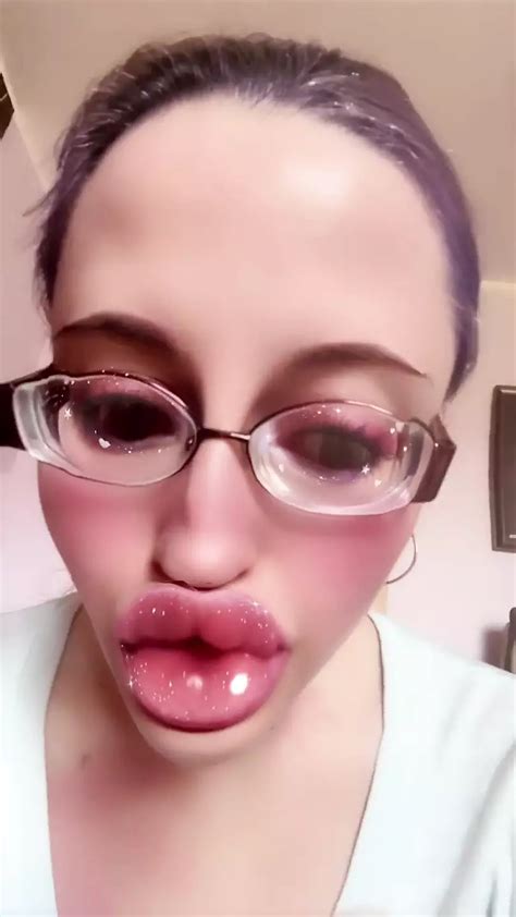 Lip Gloss Kisses Mouth Fetish Amateur Porn By FapHouse XHamster