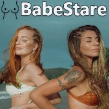 Zwei blonde MILfs teilen sich einen schwanz in der küche xHamster