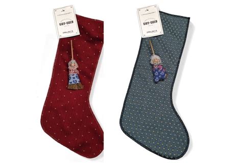 Gay Odin La Sartoria Sociale Del Carcere Di Pozzuoli Per Le Calze Della Befana Sud Notizie