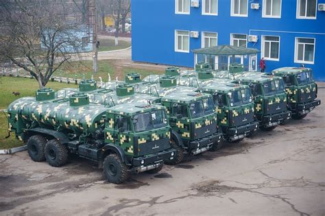 45-й завод передав ЗСУ понад 100 вантажівок і спецтехніки