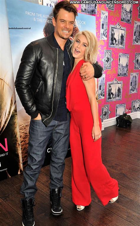 Julianne Hough Celebrity Beautiful Babe Posing Hot