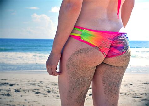 Sandy Beach Bum Porn Pic