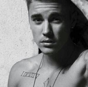 Justin Bieber đăng ảnh ngực trần sau khi bị rò rỉ ảnh nude