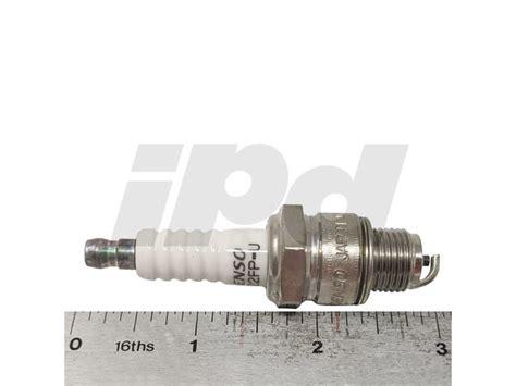 Spark Plug Denso Copper Non-Resistor W22FP-U - 4021 - Volvo 1357827