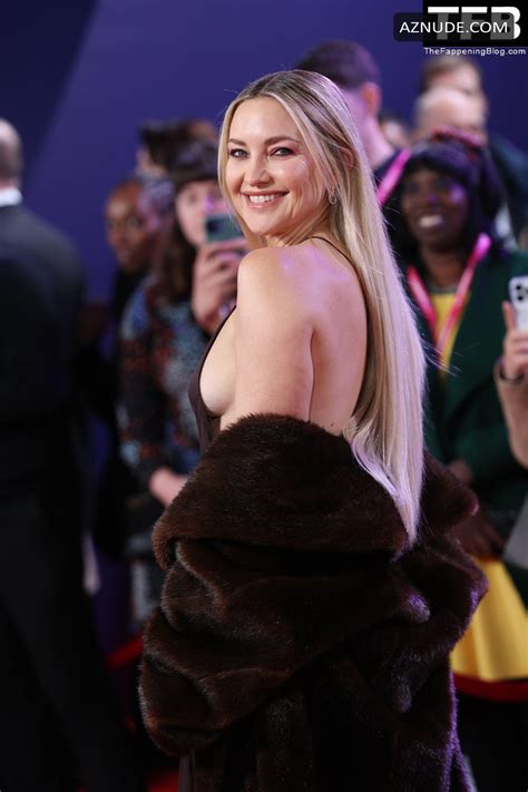 Kate Hudson Sexy Seen Flaunting Her Hot Tits At The Glass Onion Premiere In London Aznude