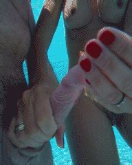 Underwater Pleasure Sex Gifs Porn Xxx Gifs Pictoa