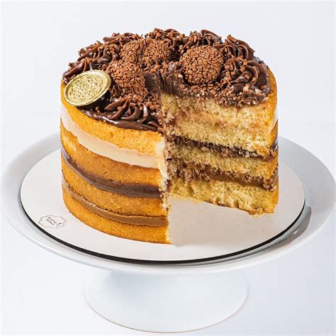Naked Cake Raphs Patisserie