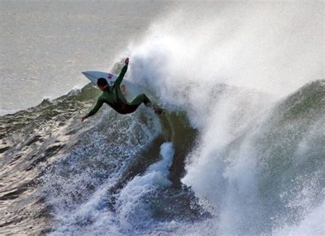 10 Best Surfing Spots In The Us Best Surfing Spots Surfing