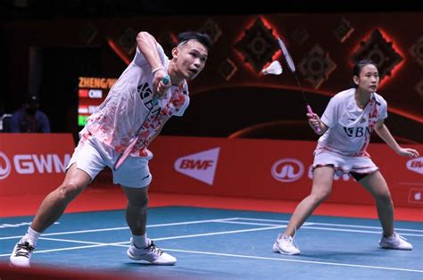 Hasil Bwf World Tour Finals 2022 Via Tikungan Maut Rinov Pitha