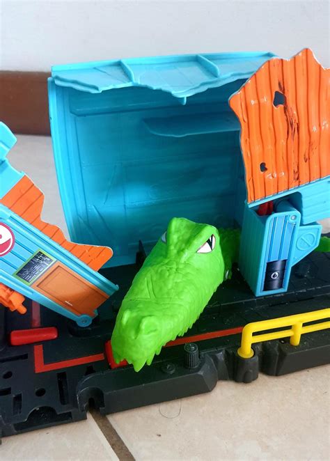 Pista Hot Wheels City Ataque Do Jacar Na Oficina Mattel Brinquedo Mattel Usado