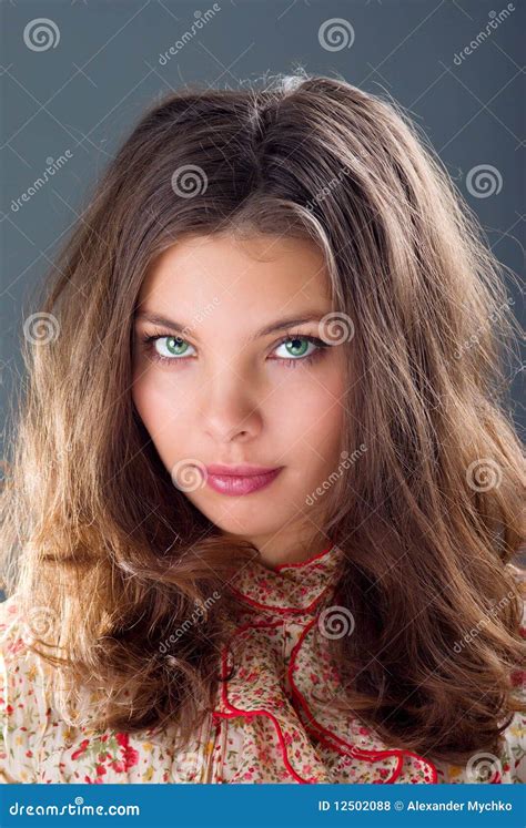 Bella Ragazza Sexy Del Brunette Fotografia Stock Immagine Di Modo Bellezza