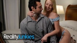 Playing With My Pretty Pussy Before Bed Pornhub