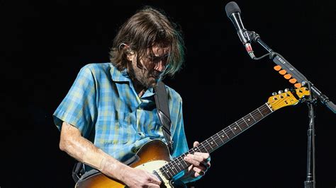 Red Hot Chili Peppers Guitarist John Frusciante Prepares Two Albums Of Eno Influenced Elektron