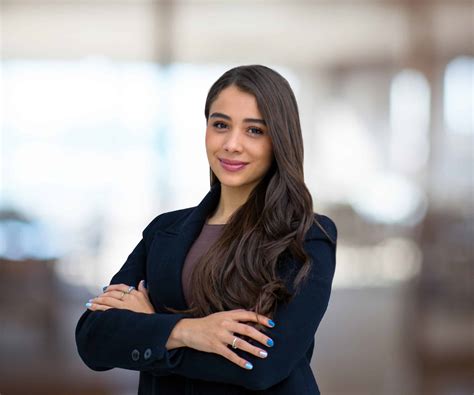 Stefanny López | Esguerra JHR