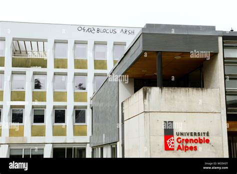 University Of Grenoble Blocked By Students Against Selection At The