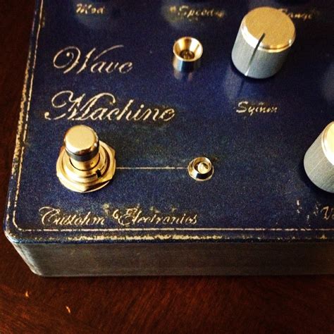 custohm electronics wave machine