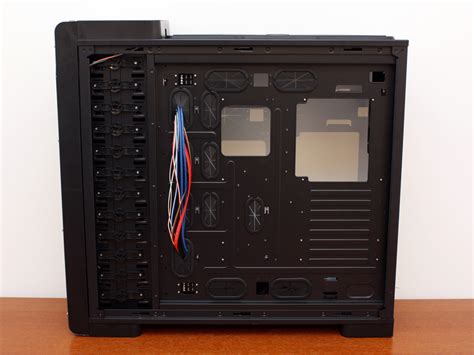 Xigmatek Elysium Review - A Closer Look - Inside | TechPowerUp