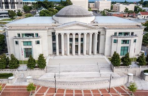 University In Alabama Halts Ivf Treatments After Court Rules Embryos